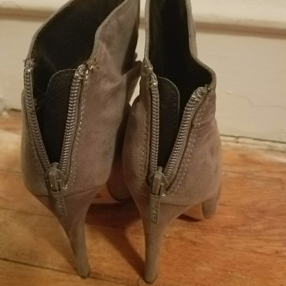 Gray Ankle Boots - Picture 5 of 6