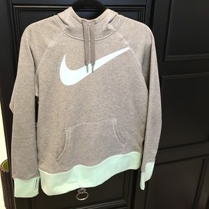 Nike - Women’s M Mint & Grey Hoodie - Therma-Fit