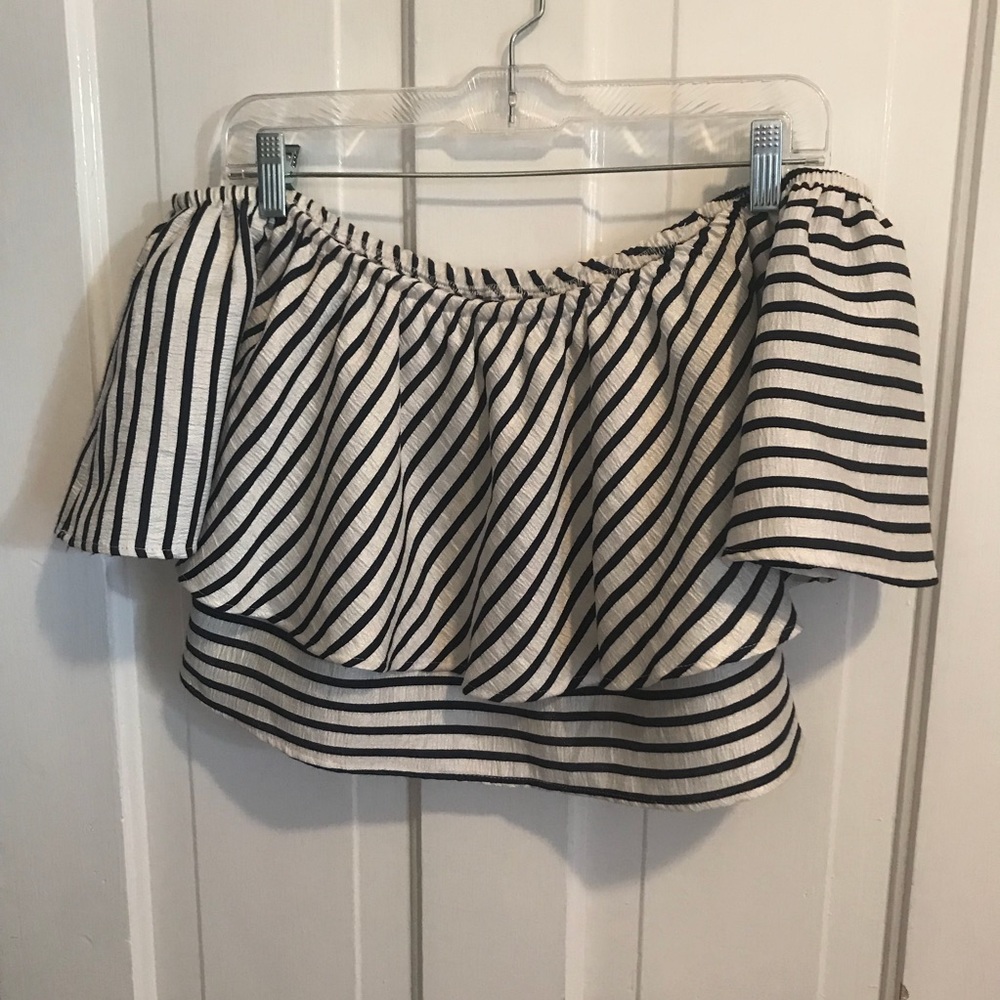 REFORMATION Roxton Crop Top - Picture 2 of 6