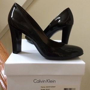 Calvin Klein OLIVE Patent Pumps