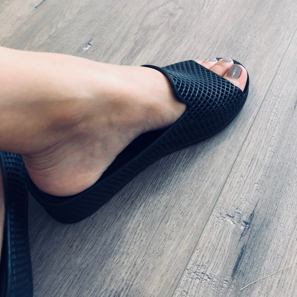SOLD Jeffrey Campbell Fling 2 sandal
