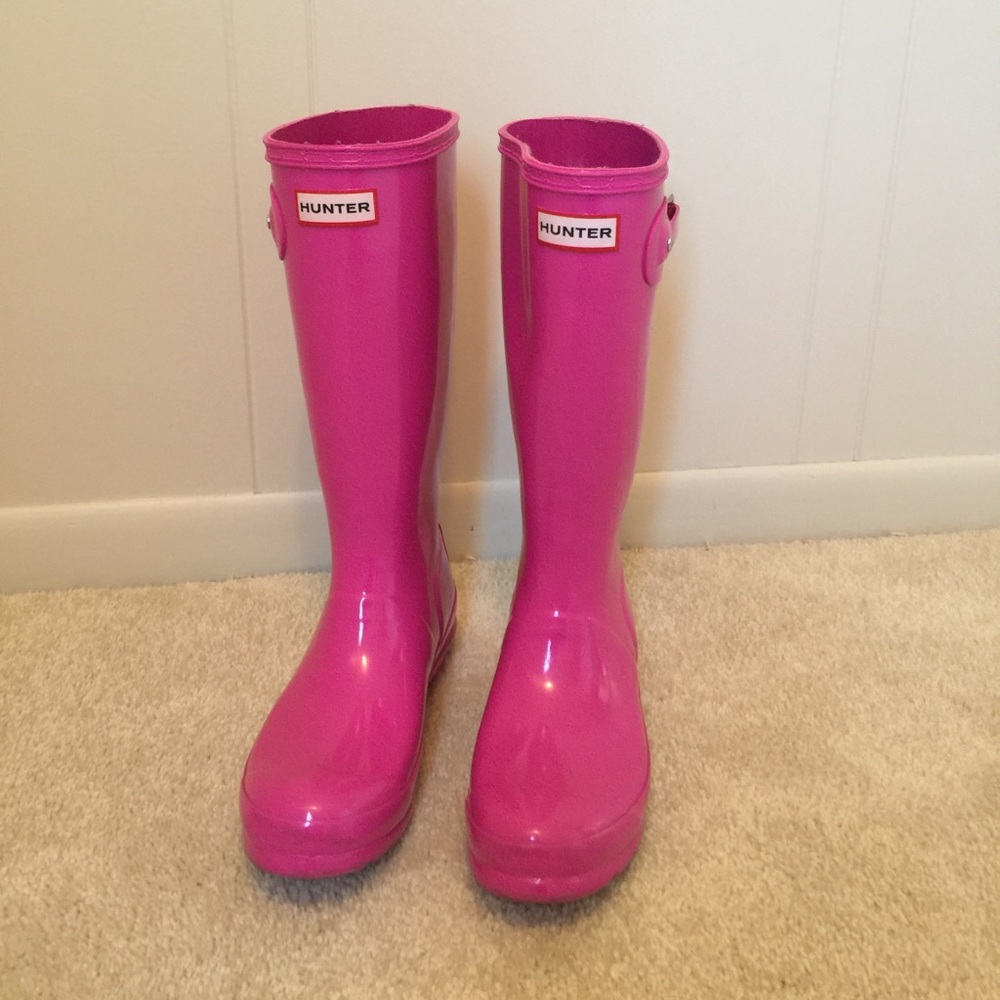 Girls Lipstick pink tall gloss Hunter boots & sock