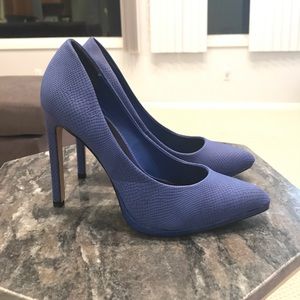 Blue faux snake pumps