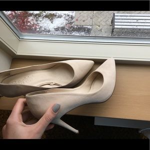 Beige Heels. Bershka