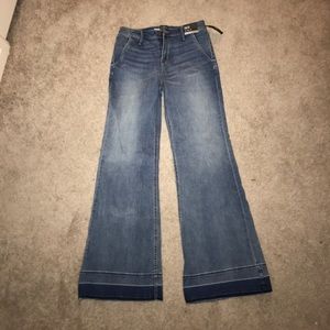 Mossimo Denim brand new jeans.