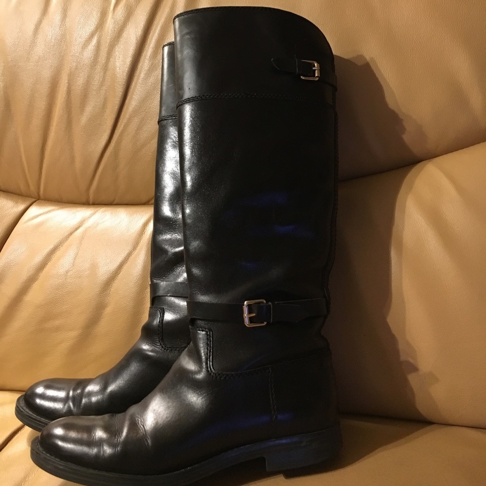 Black riding boots