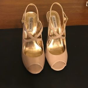 Steve Madden sling back nude heel