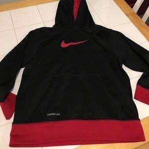 Nike youth medium sweat shirt