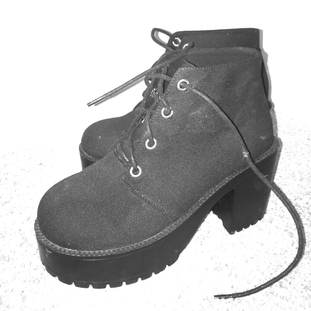 Platform boots