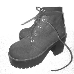 Platform boots