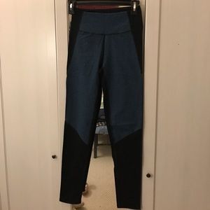 Black and blue workout/yoga pants