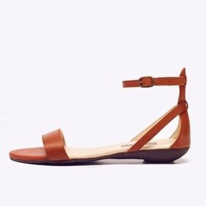 ✨ FLASH SALE ✨ NISOLO Serena Sandals in Caramel