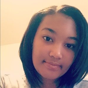 Meet your Posher, Ahlisa