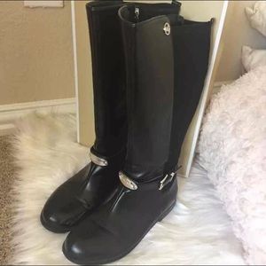 Michael kors boots❄️