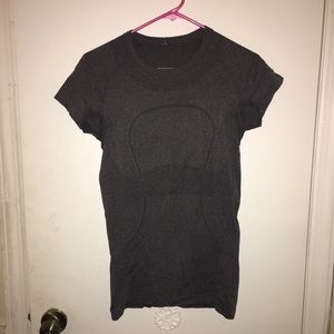 Lululemon top