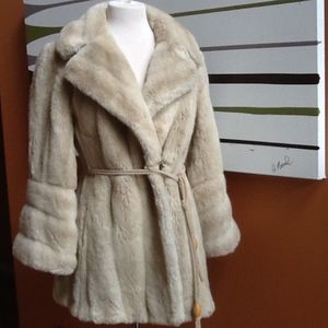CAREER ORIGINALS VINTAGE FUR COAT