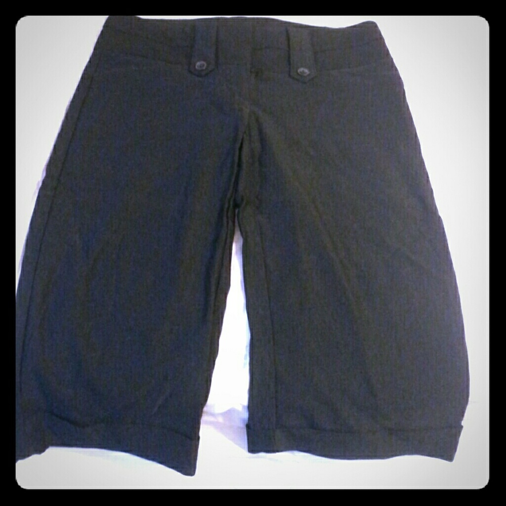 Black Capri work pants