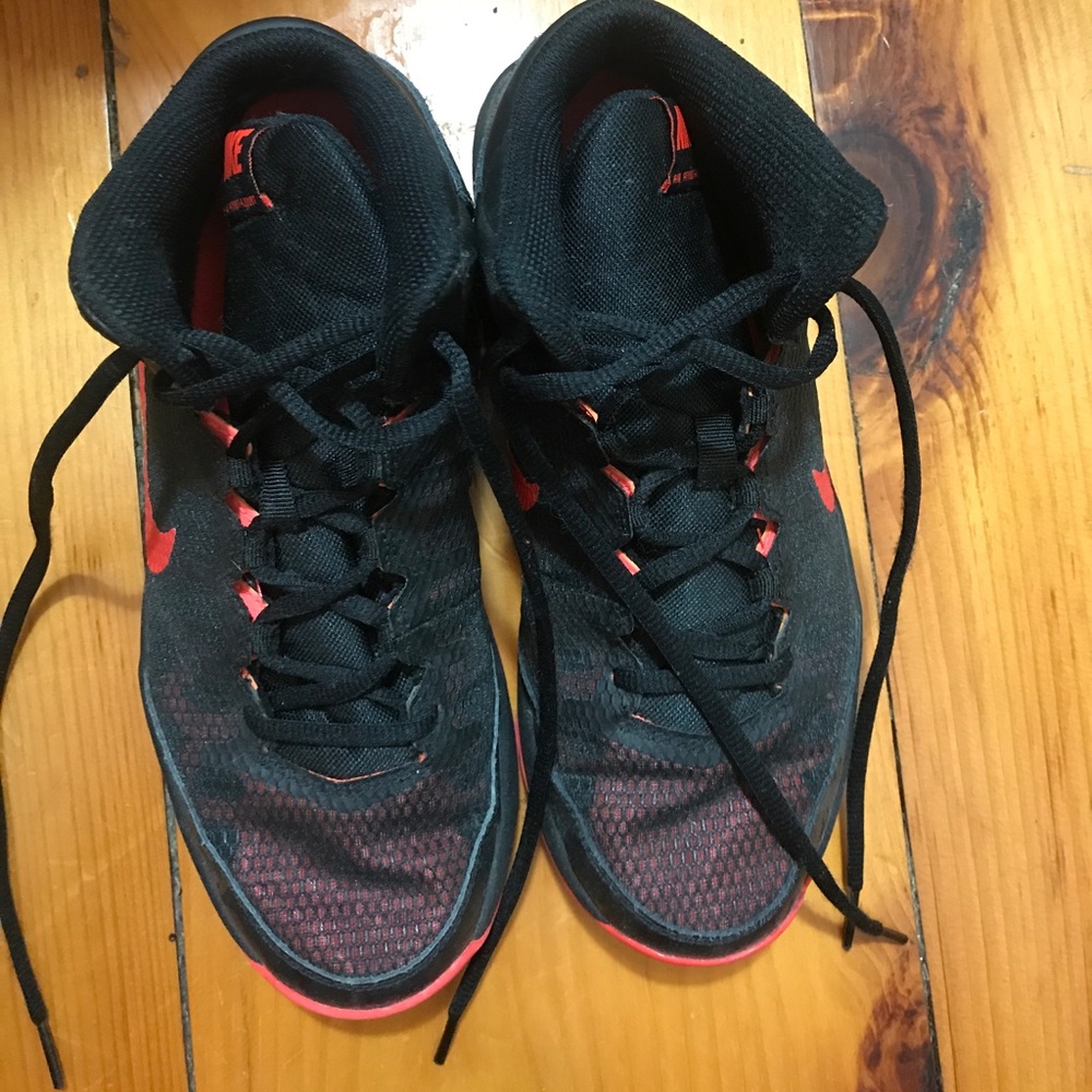 7Y Nike Basketball Shoes