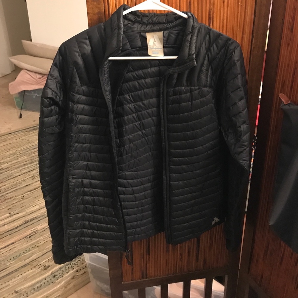 Used first ascent, 800 fill Goose jacket