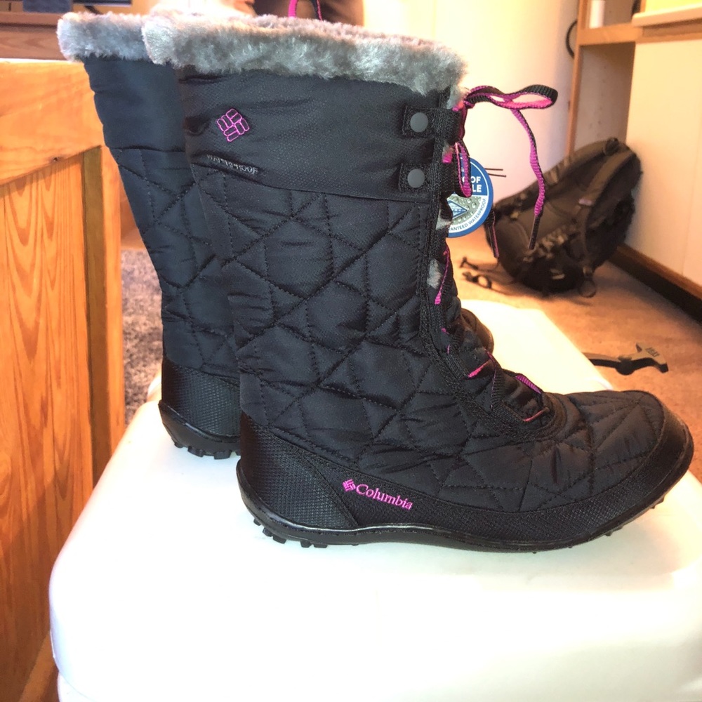 NEW!! Columbia Kid’s Snow Boots, size 6!