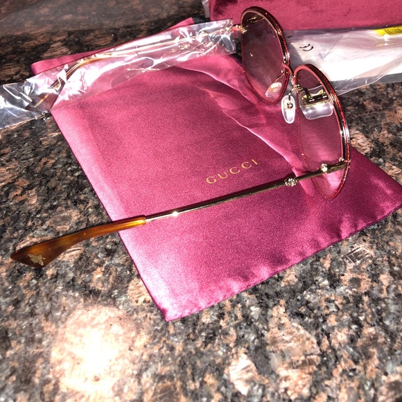 Brand new gucci sunglasses