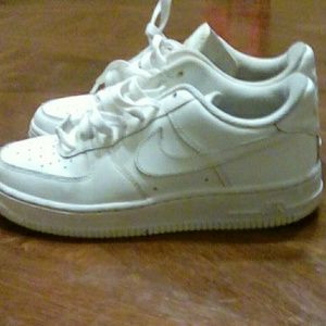 All white af1 size 5