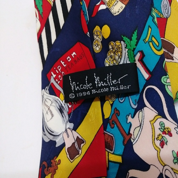 LIKE NEW MEN'S NECK TIE BY NICOLE MILLER - Picture 5 of 5