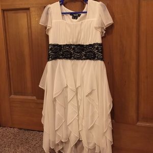 Girls dress size 8