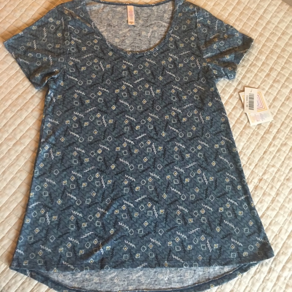 LuLaRoe Classic Tee XS