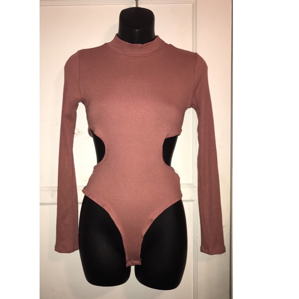 Nwt Women's bodysuit size Medium M - Picture 4 of 4