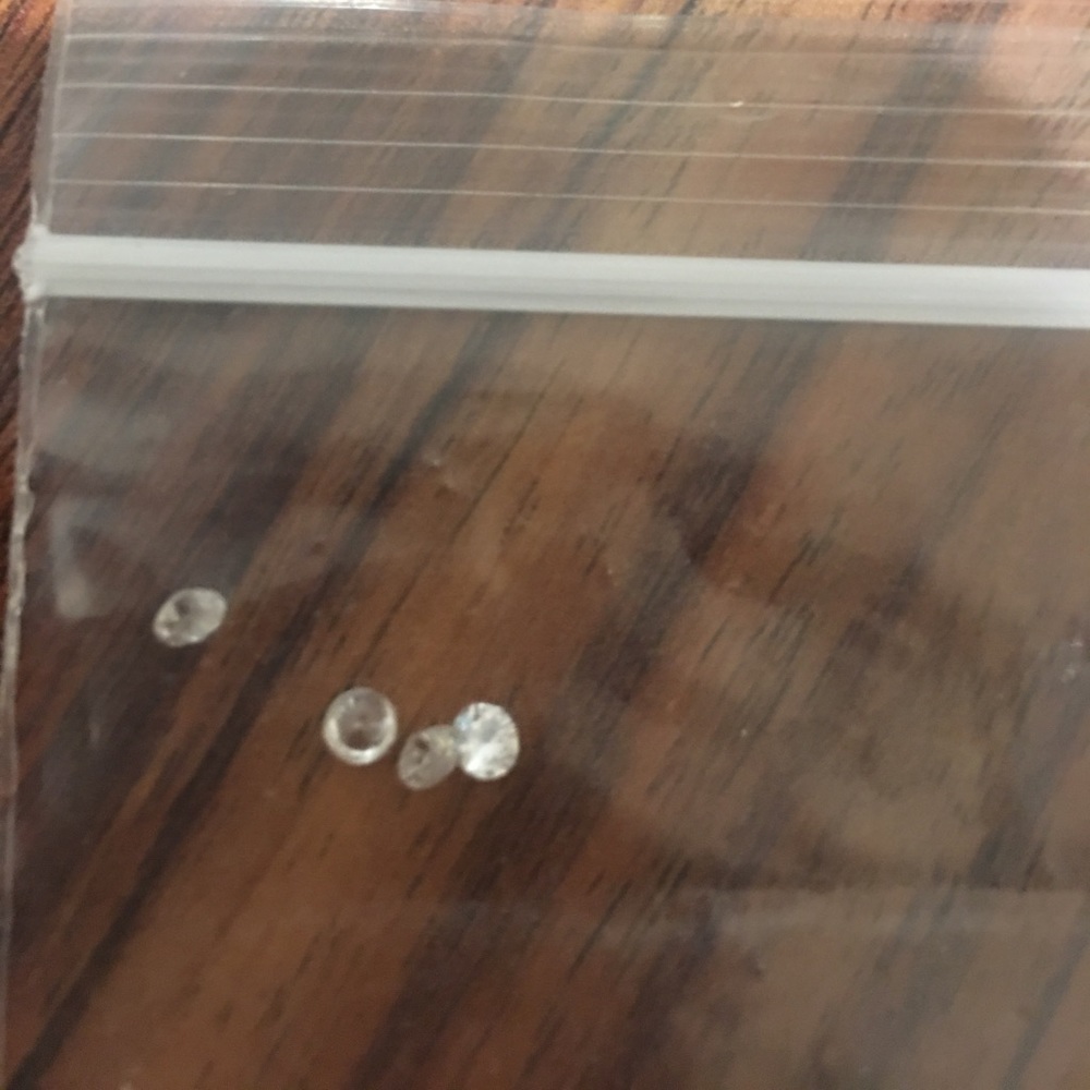 * 4 small cubic zirconia stoned jewelry making