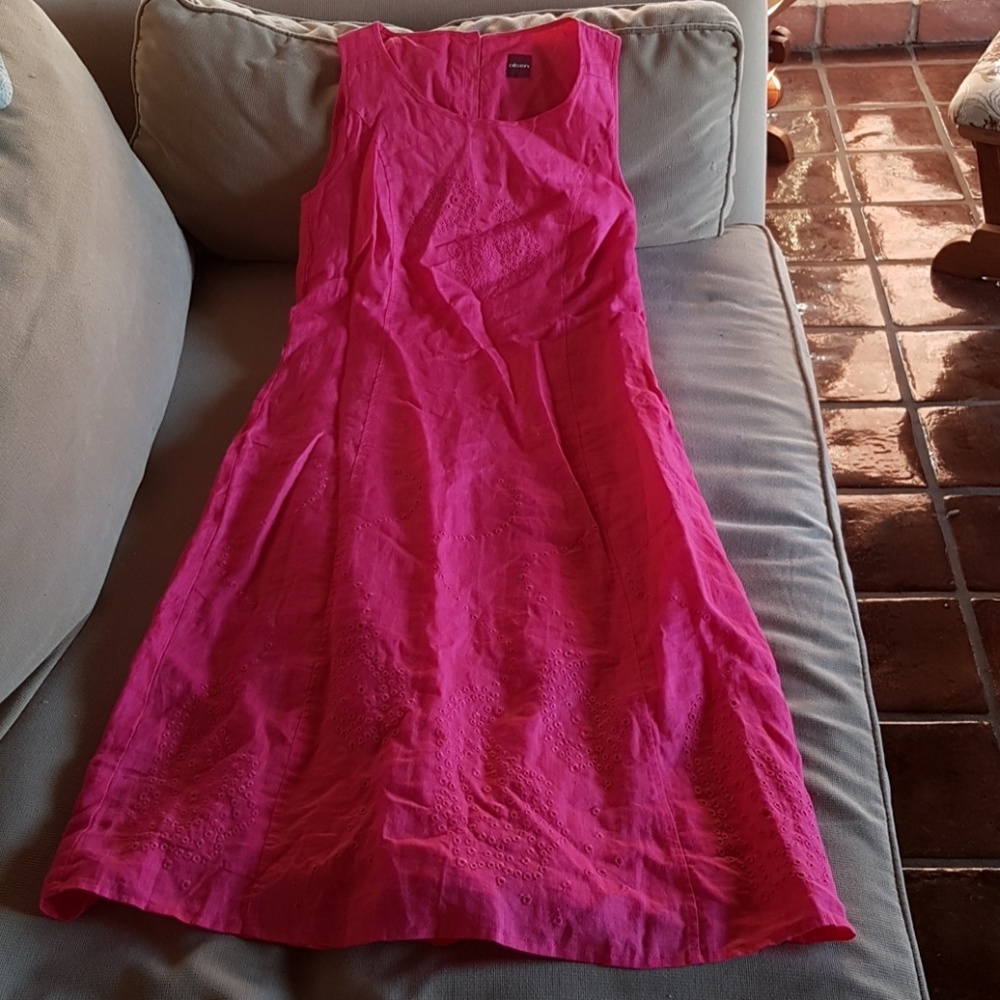 Pink Olsen S dress