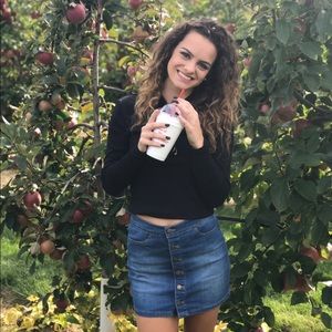 Meet your Posher, Jillian