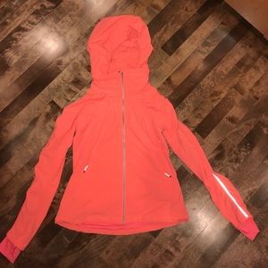 Lululemon jacket size 4