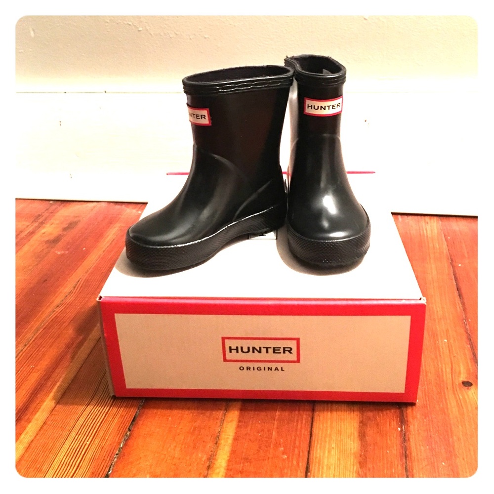 Baby hunter rainboots and original box