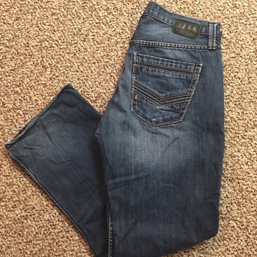 Men’s BKE size 32R “DEREK” jeans 💙