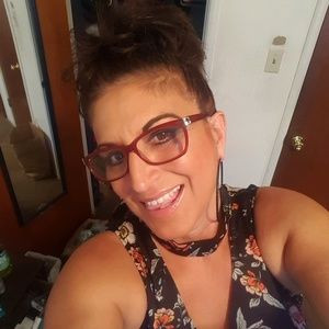 Meet your Posher, Antoinette