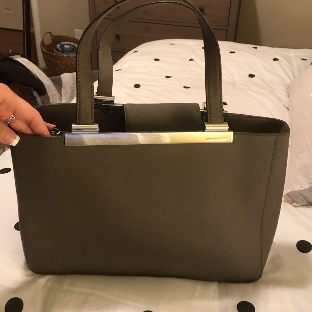 MICHAEL KORS purse😍