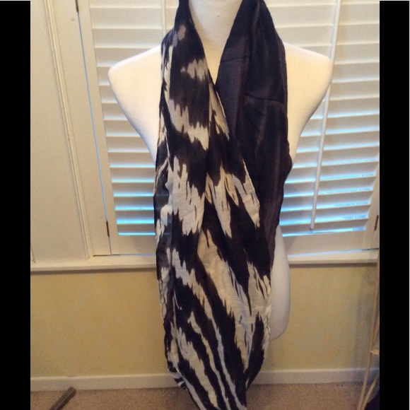 Scarf - Picture 2 of 2