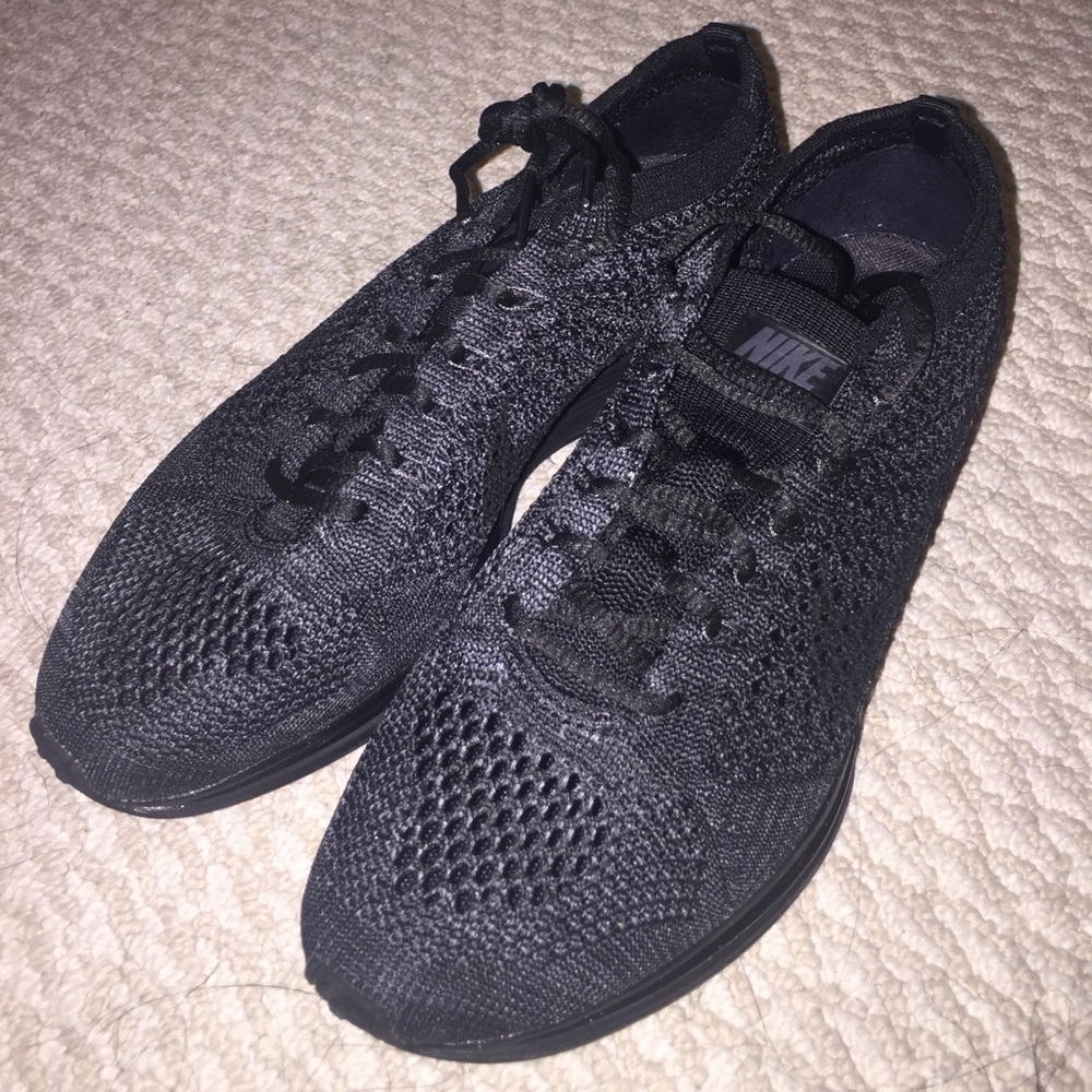 Nike Flyknit Racers