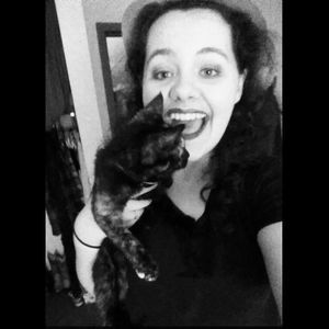 Meet your Posher, Alexis