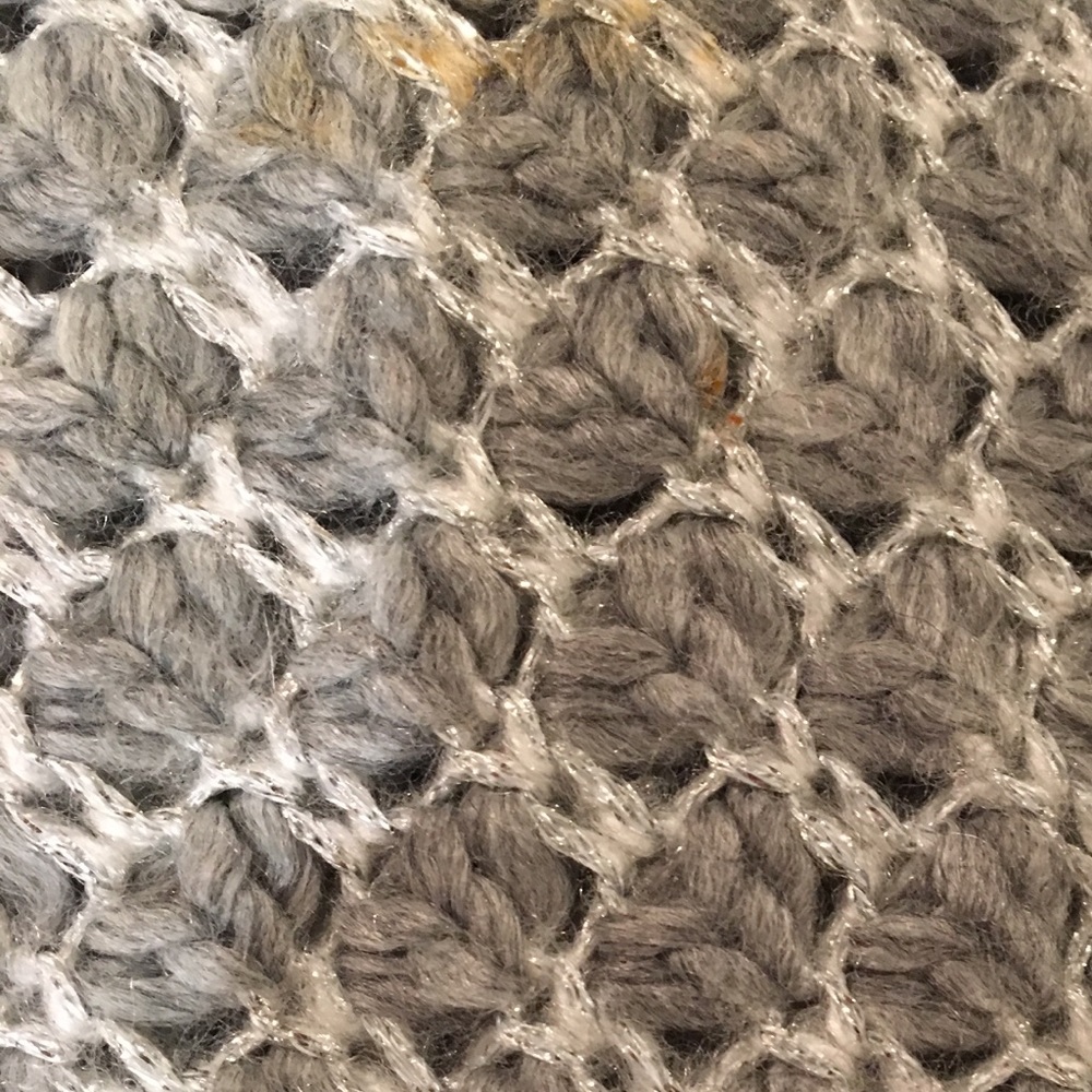 Poncho - Picture 4 of 4