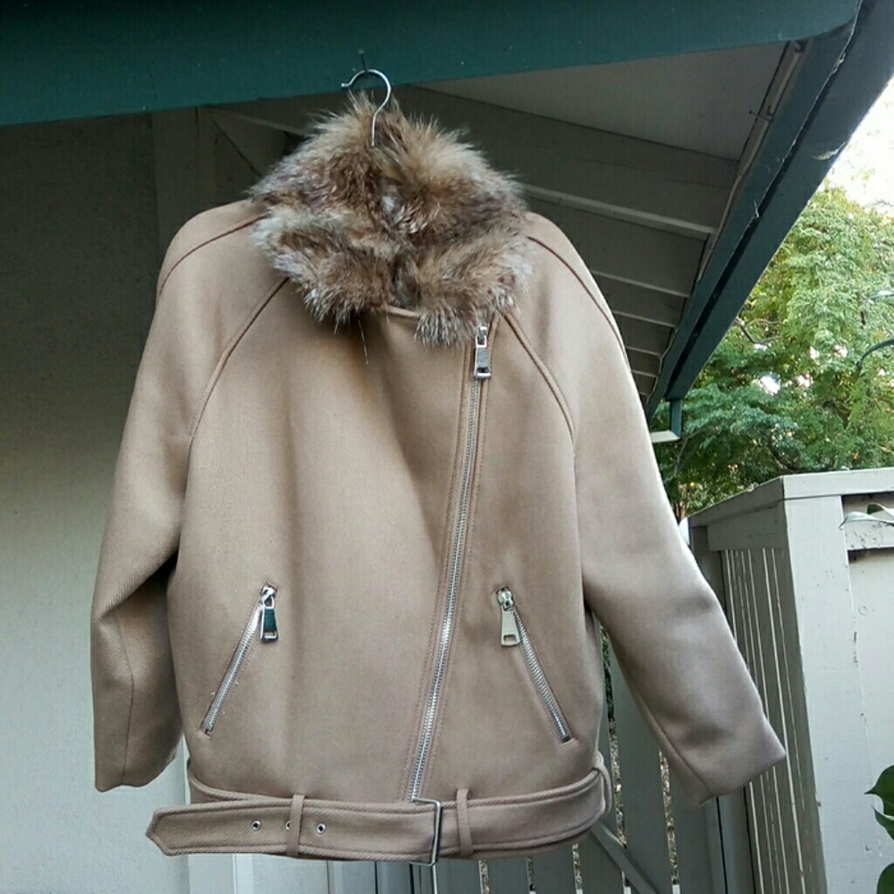 Unique Jacket, Perfect For Fall, Winter - image 1