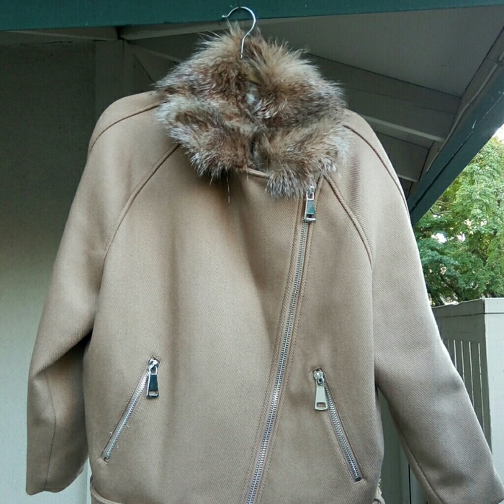 Unique Jacket, Perfect For Fall, Winter - image 2