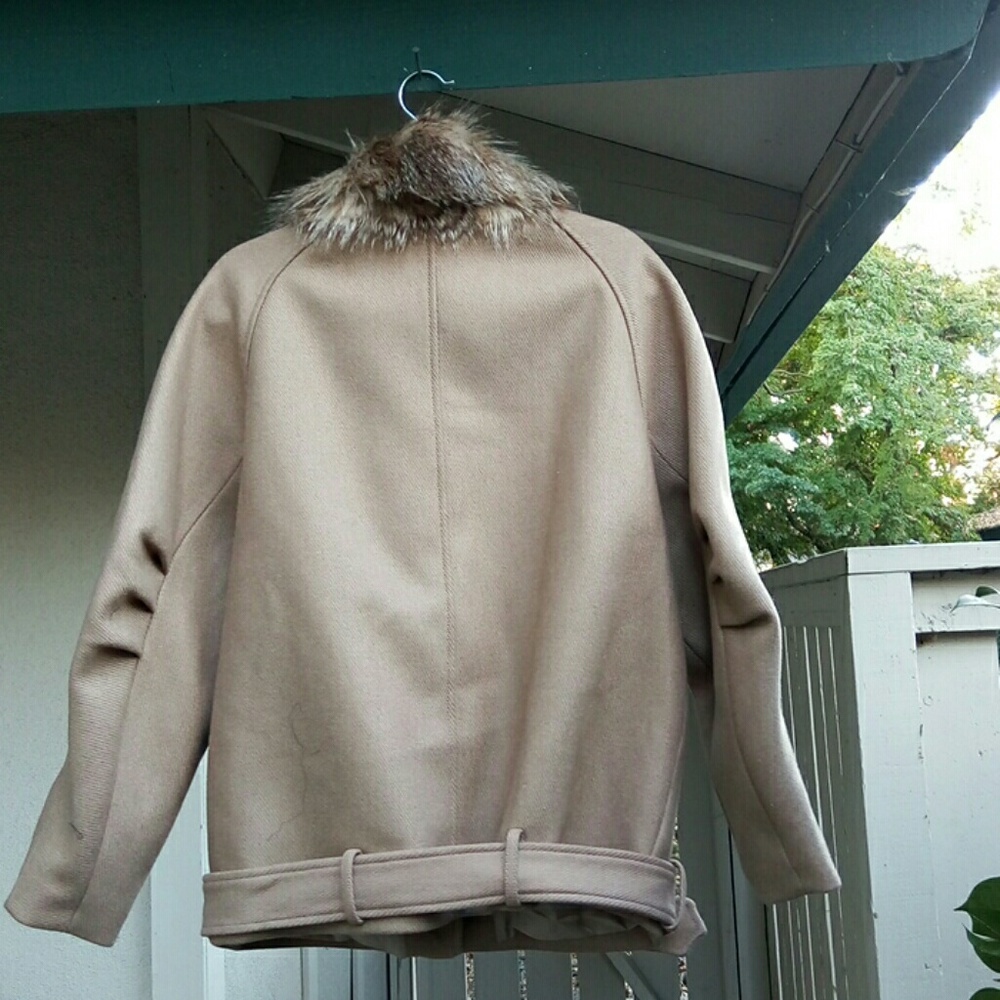Unique Jacket, Perfect For Fall, Winter - image 3