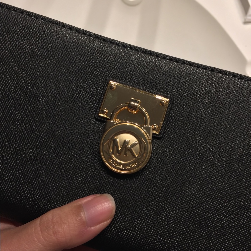 MK Classic long wallet