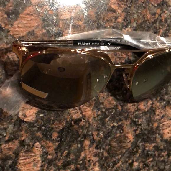 Brand new Versace sunglasses main image 5