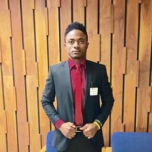 Meet your Posher, Rodriguez