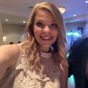 Meet your Posher, Alyce