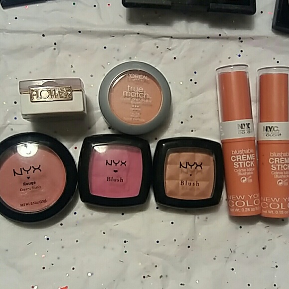 NYX, Sonia Kashuk, Flower, NYC, Elf, L'Oréal Blush - Picture 2 of 4